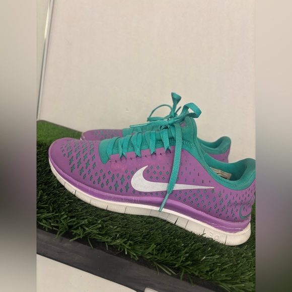 Shoes - Nike free 3.0 v4 Purple 511495-50 Size 7.5 Women’s